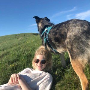 Meet your Posher, Em